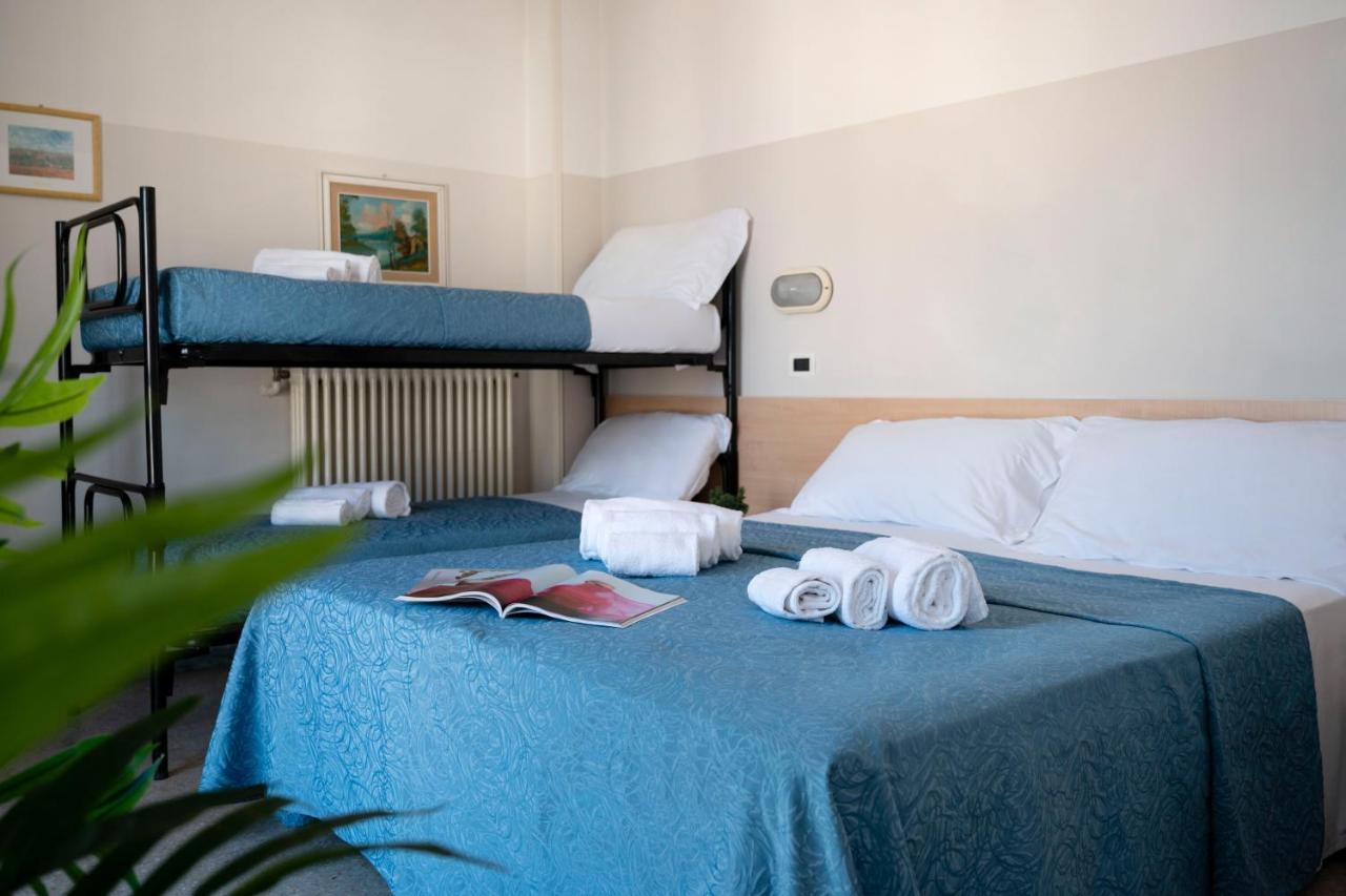 Hotel Selene - Vista Mare Riccione Extérieur photo