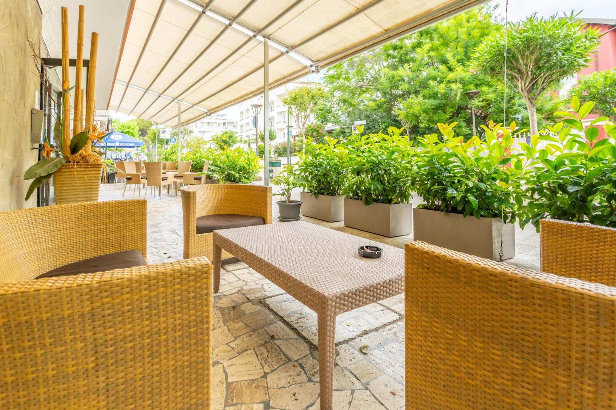 Hotel Selene - Vista Mare Riccione Extérieur photo