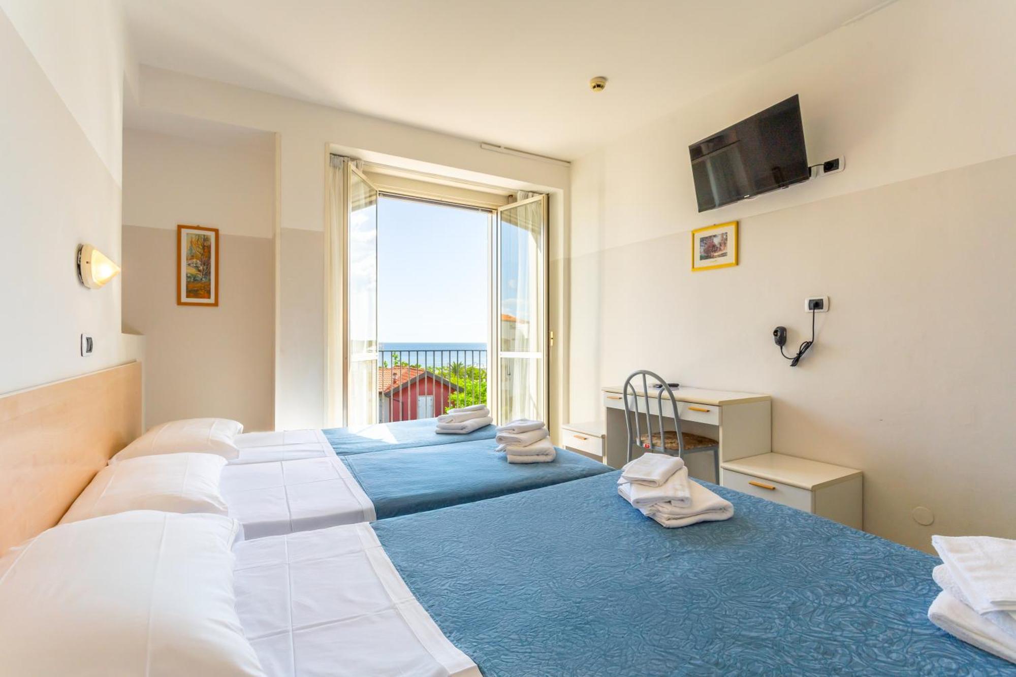 Hotel Selene - Vista Mare Riccione Extérieur photo